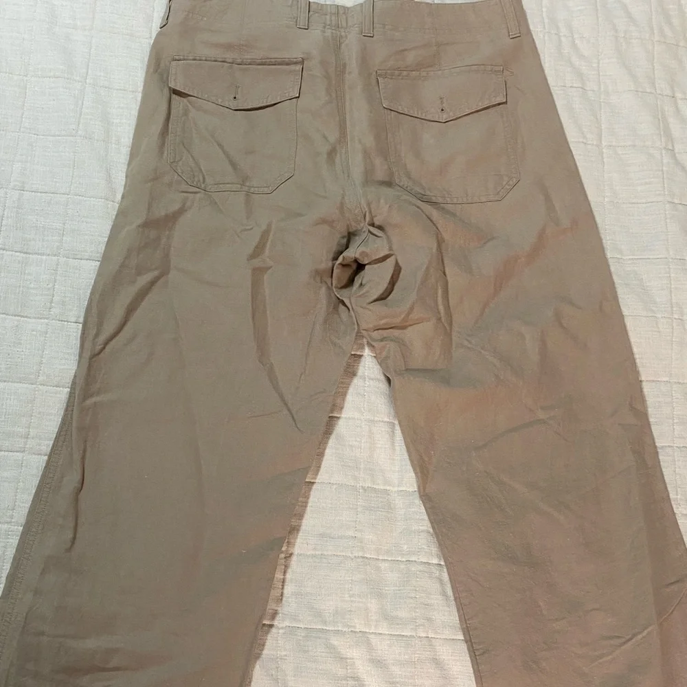 Banana Republic Men's Relaxed Fit Khaki linen Pants